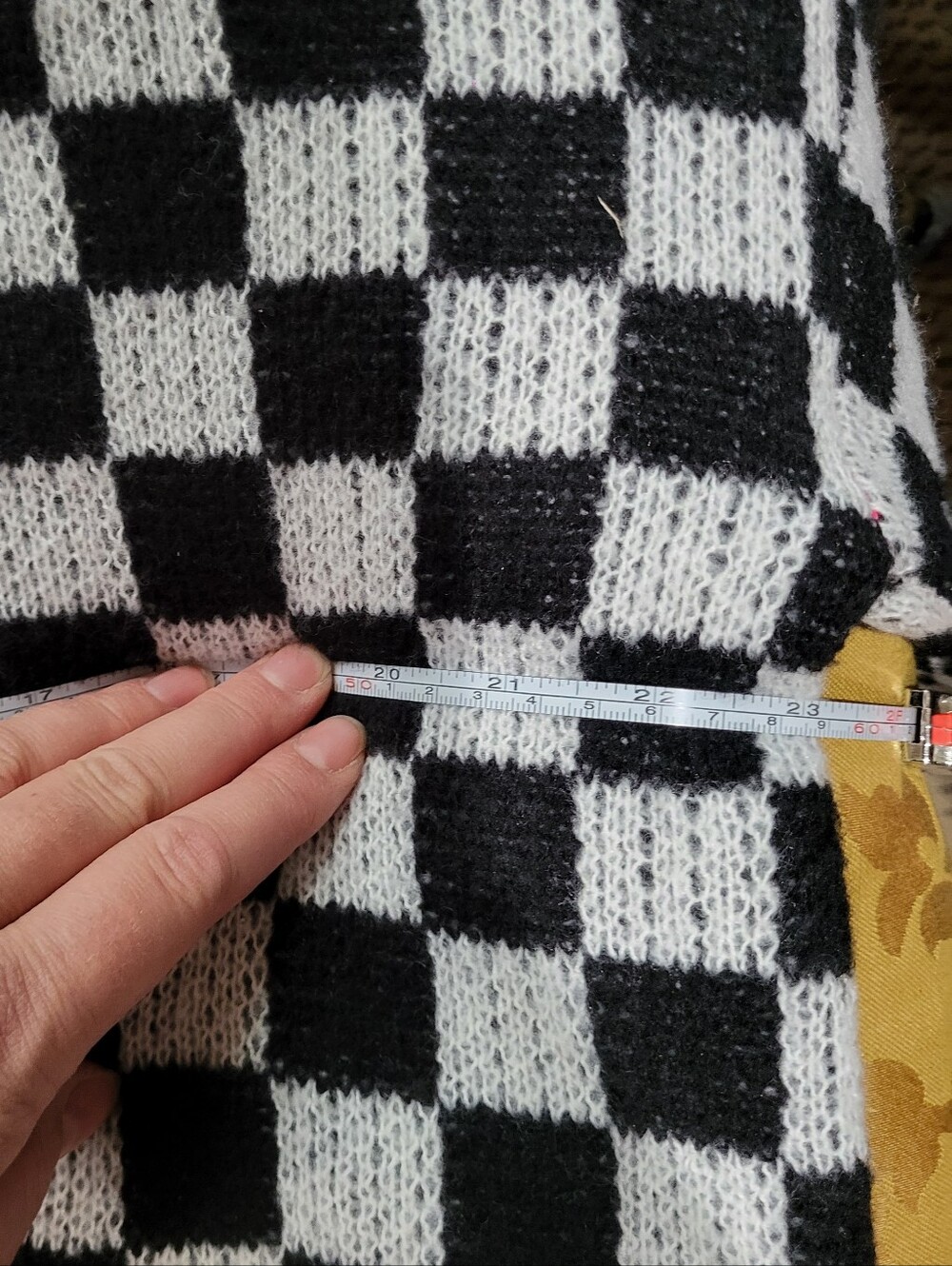 SHEIN Oversized Black & White Checkered Cardigan with Pink Trim - Picture 4 of 5